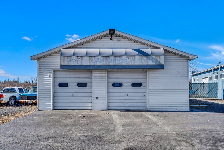 3628.5 Military Rd, Niagara Falls, NY à vendre - Photo de l’immeuble – Image 2 sur 7