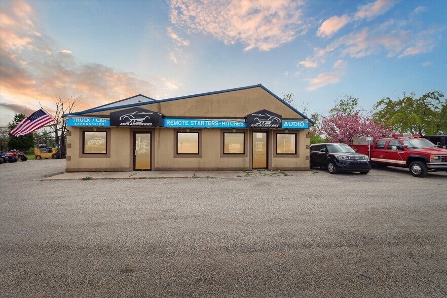 3159 W Monroe Rd, Alma, MI à vendre - Photo de l’immeuble – Image 1 sur 40