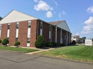 Plus de détails pour 146 New Britain Ave, Plainville, CT - Bureau à louer