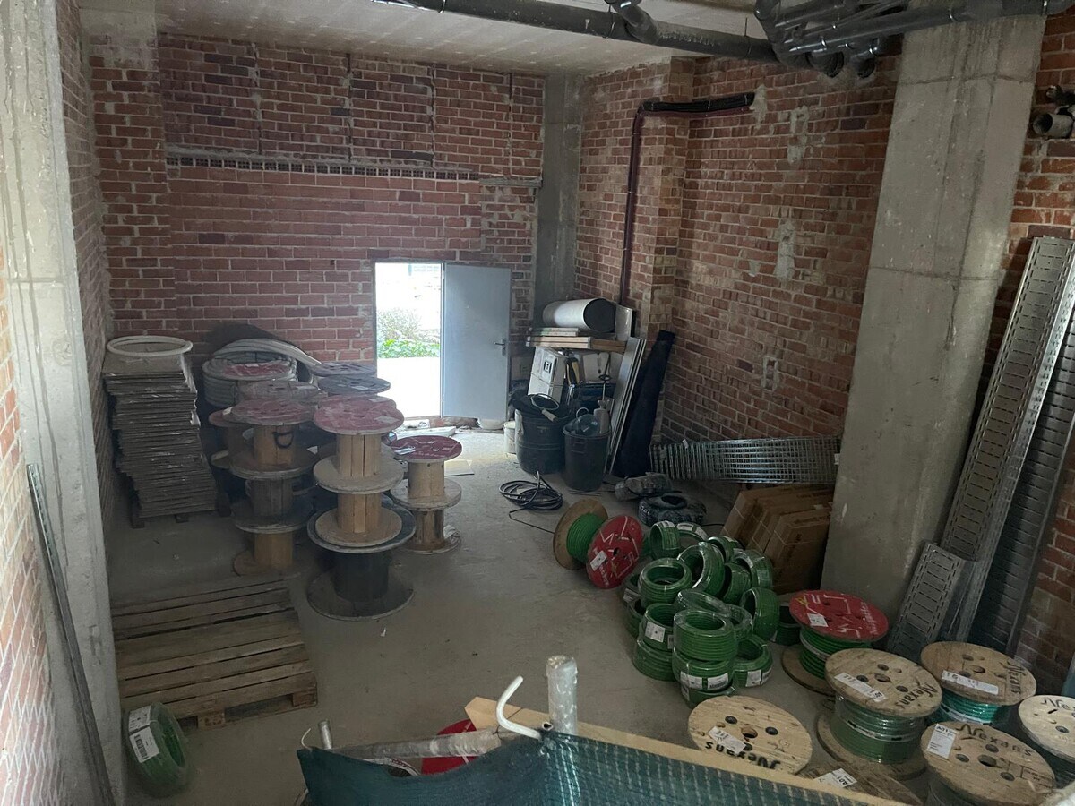 Barcelone, BAR 08038 - Lot Pta. 02 -  - Photo intérieure - Image 1 of 9