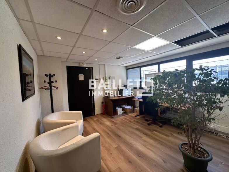 Bureau dans Villeneuve-Loubet à vendre - Photo intérieure – Image 3 sur 21