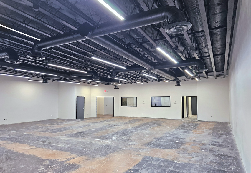 4730 Spring Mountain Rd, Las Vegas, NV à louer - Photo intérieure – Image 3 sur 10
