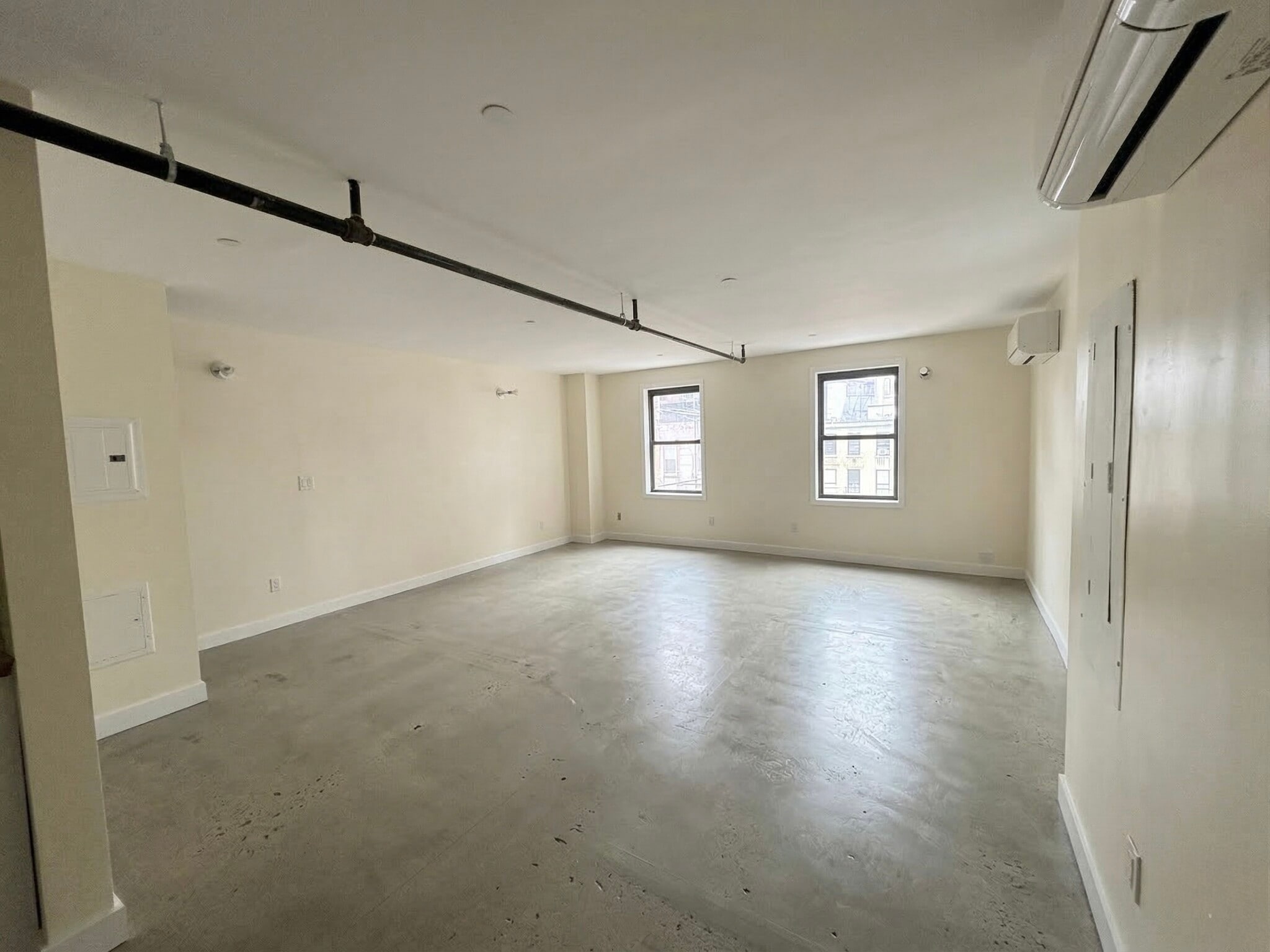 127 E 56th St, New York, NY à louer Photo intérieure– Image 1 sur 3