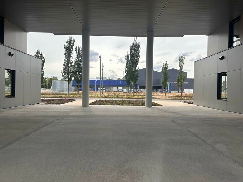 Local commercial dans Strasbourg à louer - Photo de l’immeuble – Image 3 sur 10