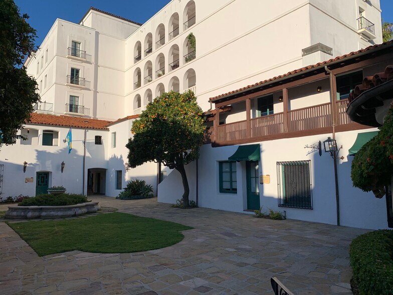 5-129 El Paseo, Santa Barbara, CA à louer - Photo de l’immeuble – Image 2 sur 20