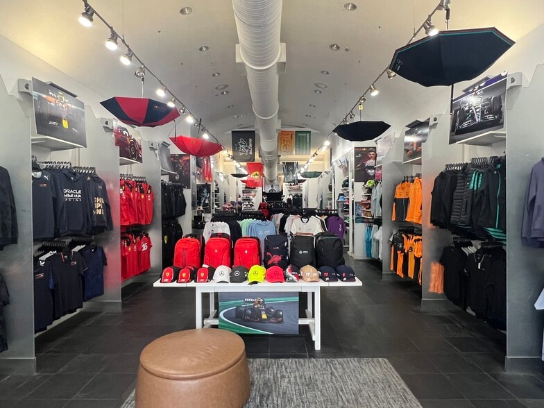 716-720 Lincoln Rd, Miami Beach, FL à louer - Photo intérieure – Image 3 sur 4