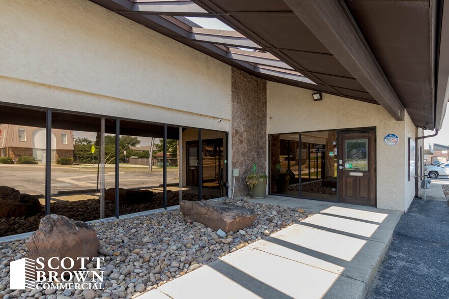 638 Londonderry Ln, Denton, TX à vendre - Photo de l’immeuble – Image 2 sur 35