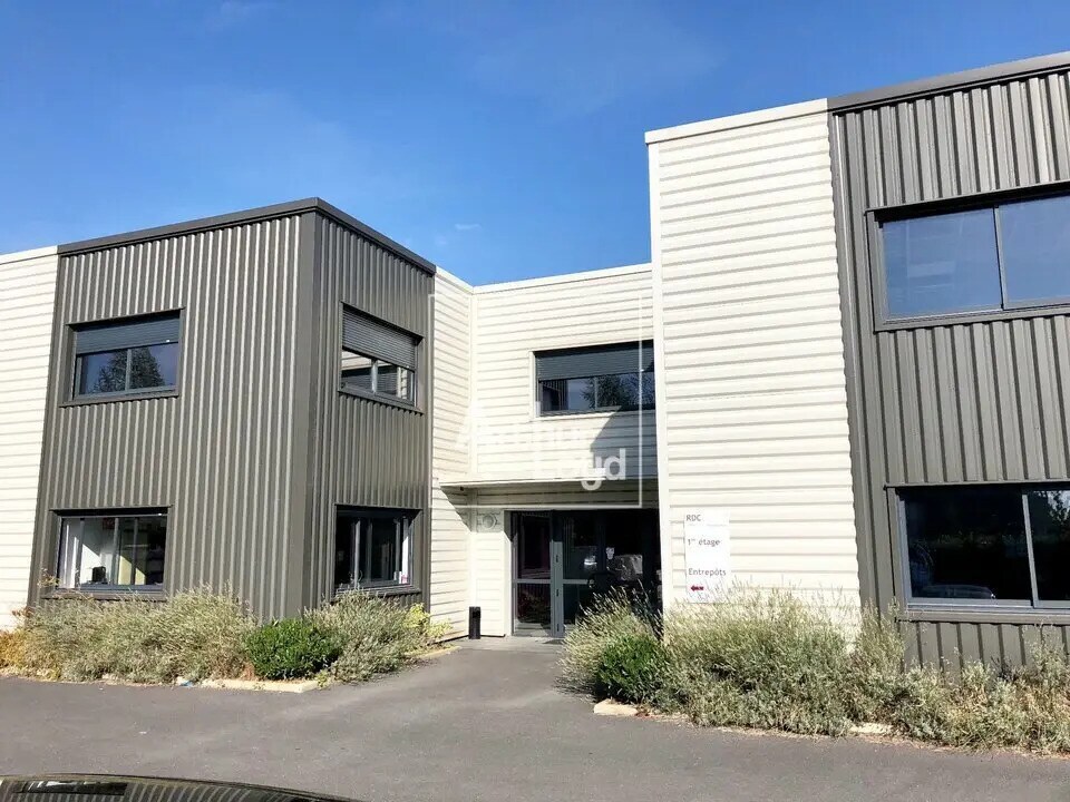 Bureau dans Cesson à louer Photo de l’immeuble– Image 1 sur 2