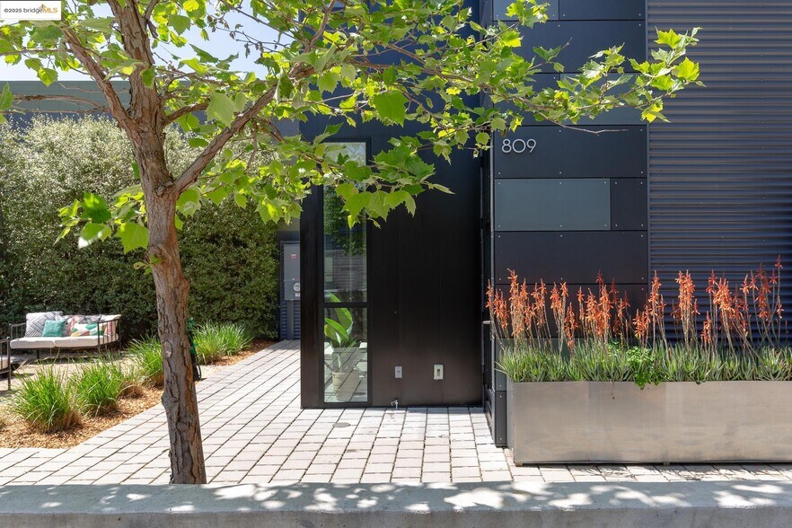 809 Folger Ave, Berkeley, CA à vendre - Photo de l’immeuble – Image 1 sur 8