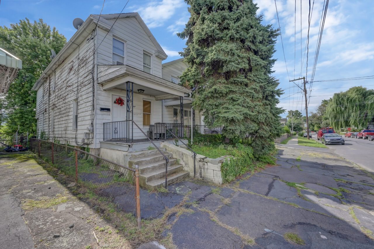 317 S 10th Ave, Scranton, PA à vendre Photo principale– Image 1 sur 53