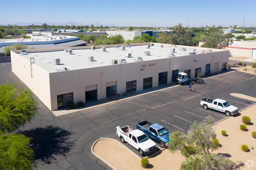 16601 N 25th Ave, Phoenix, AZ à louer - Photo de l’immeuble – Image 2 sur 2