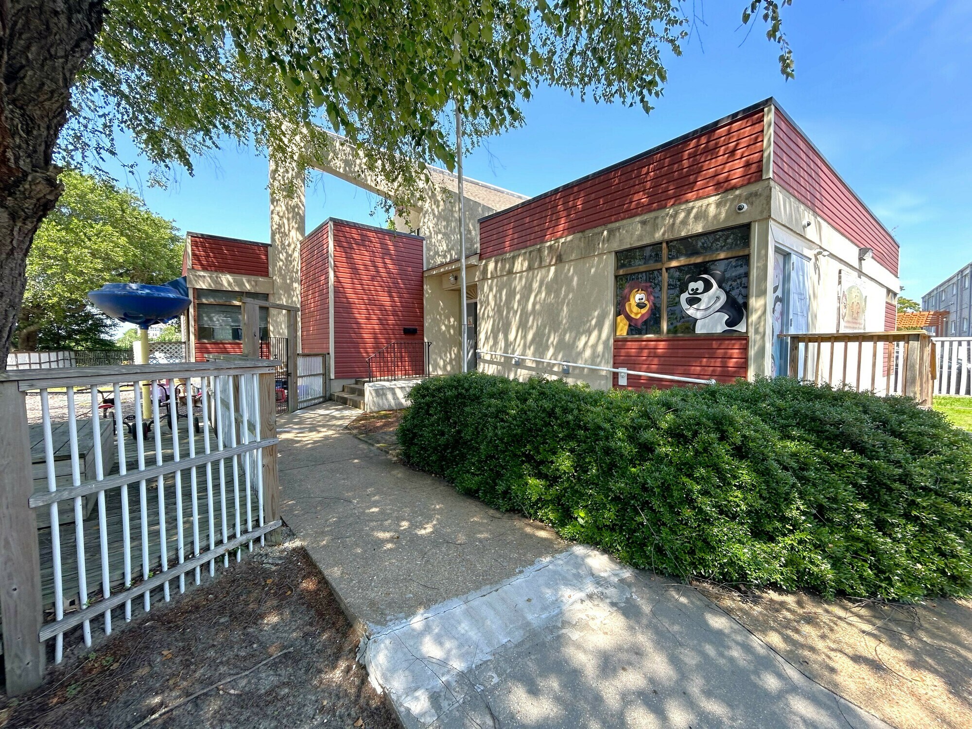 4020 Llewellyn Ave, Norfolk, VA à louer Photo de l’immeuble– Image 1 sur 7