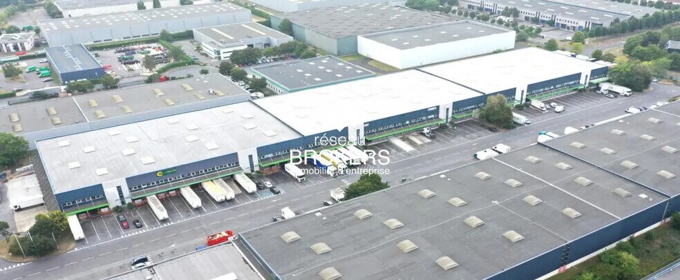 Industriel/Logistique dans Herblay-sur-Seine à louer - Photo de l’immeuble – Image 1 sur 2