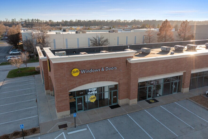 17700-17728 Chesterfield Airport Rd, Chesterfield, MO à louer - Photo de l’immeuble – Image 3 sur 3