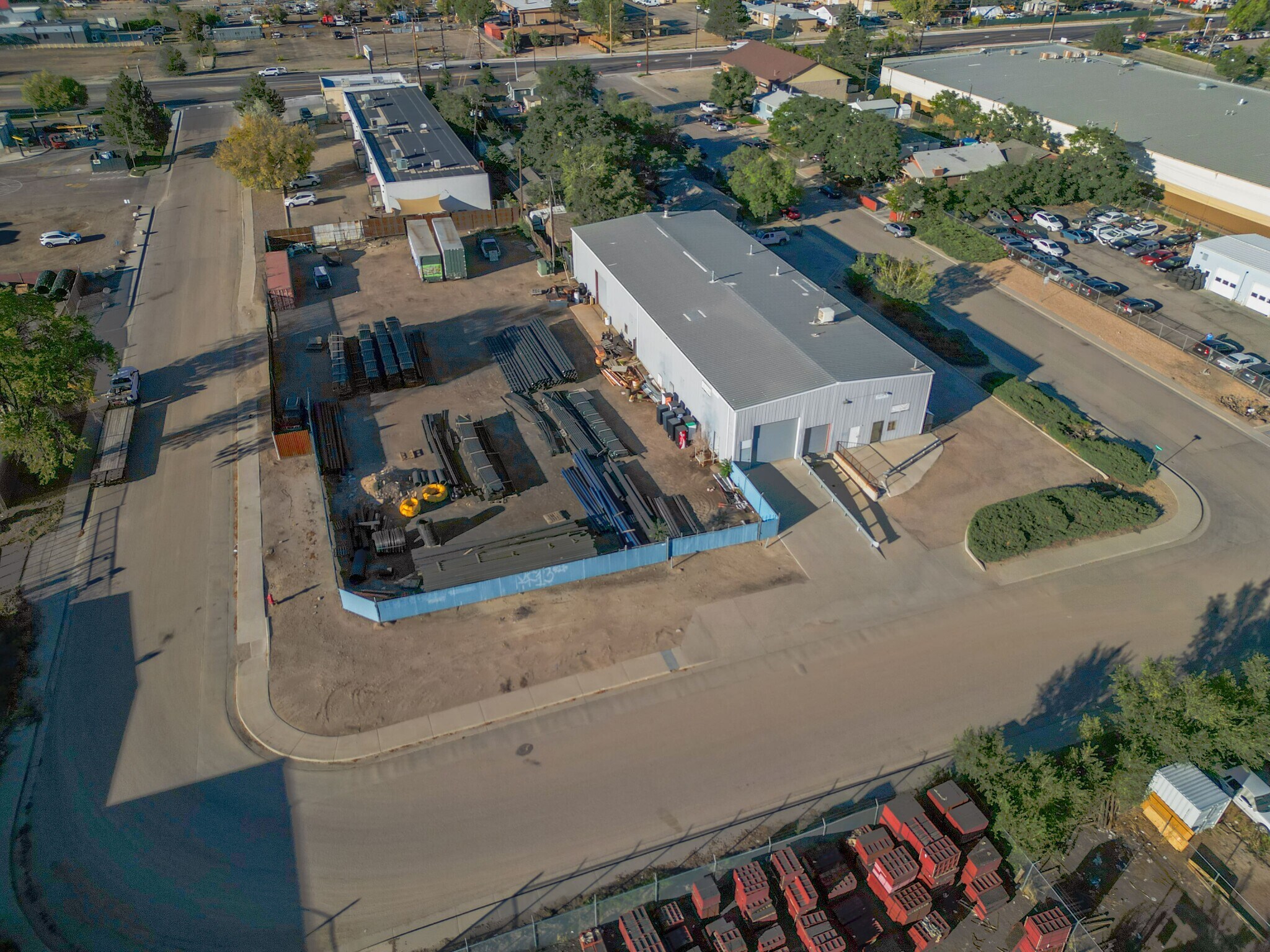 881 E 57th Ave, Denver, CO à vendre Photo principale– Image 1 sur 23