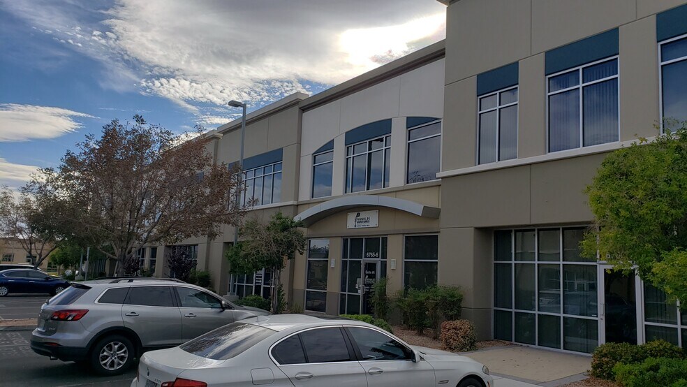 6765 Eastern Ave, Las Vegas, NV à louer - Photo de l’immeuble – Image 3 sur 3
