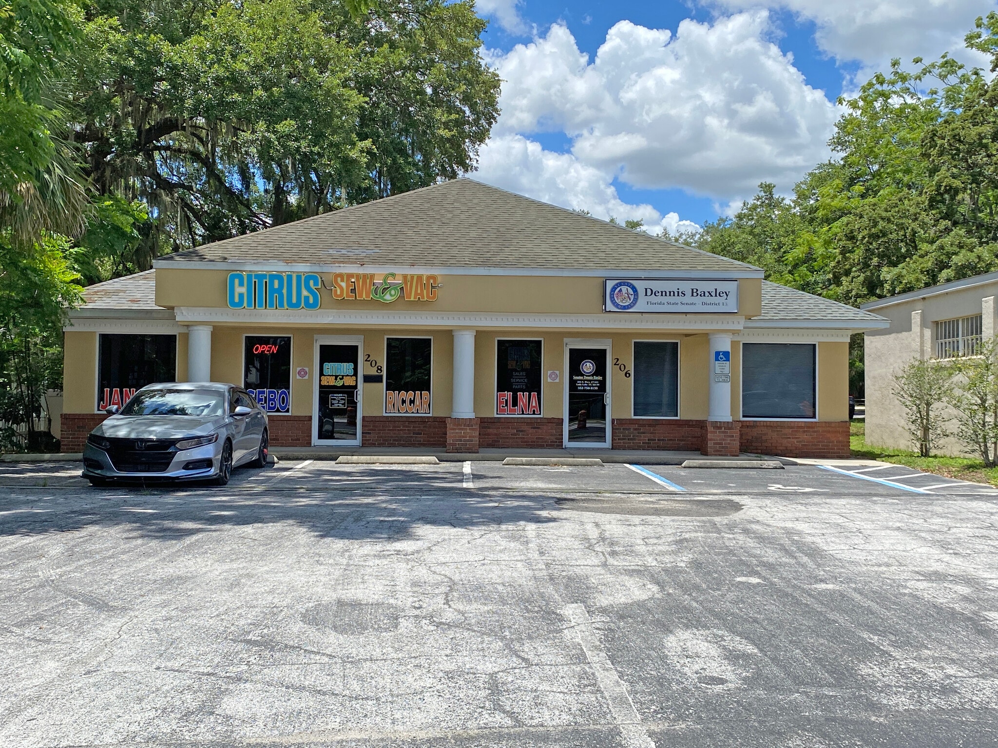 206 S US-27, Lady Lake, FL à louer Photo intérieure– Image 1 sur 4