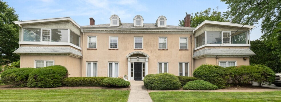 61 Glenwood Rd, Englewood, NJ à vendre - Photo de l’immeuble – Image 1 sur 12