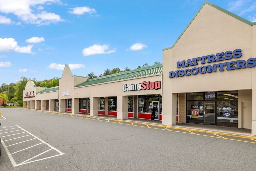 570 Meadow St, Littleton, NH à louer - Photo de l’immeuble – Image 3 sur 10