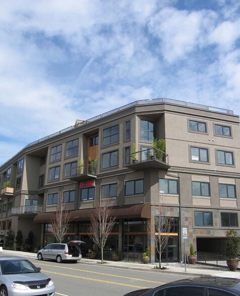 17410 133rd Ave, Woodinville, WA à louer - Photo de l’immeuble – Image 2 sur 7