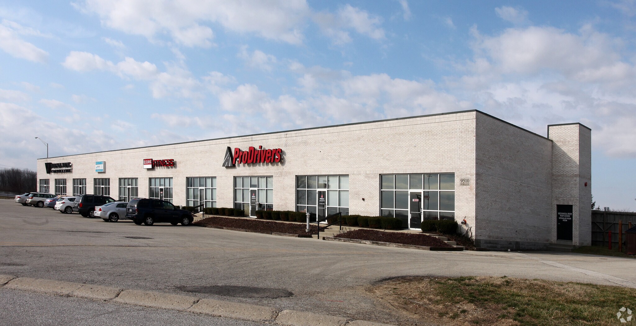 9507-9510 Ross Ln, Indianapolis, IN à louer Photo principale– Image 1 sur 3
