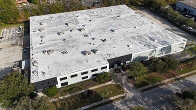 8040 Bayberry Rd, Jacksonville, FL à louer Photo de l’immeuble– Image 2 sur 4