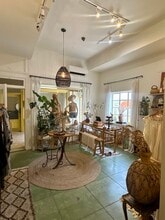 457 Palm Canyon Dr, Palm Springs, CA à louer Photo intérieure– Image 2 sur 4