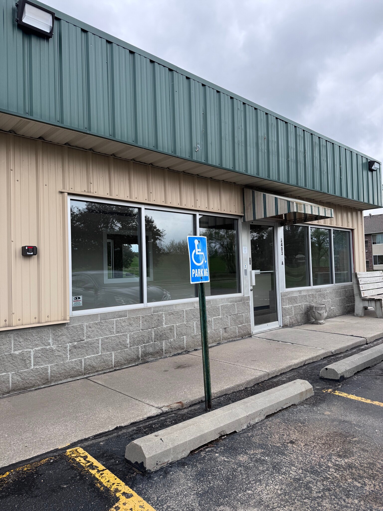 2403 Nash Blvd, Council Bluffs, IA à louer Photo de l’immeuble– Image 1 sur 14