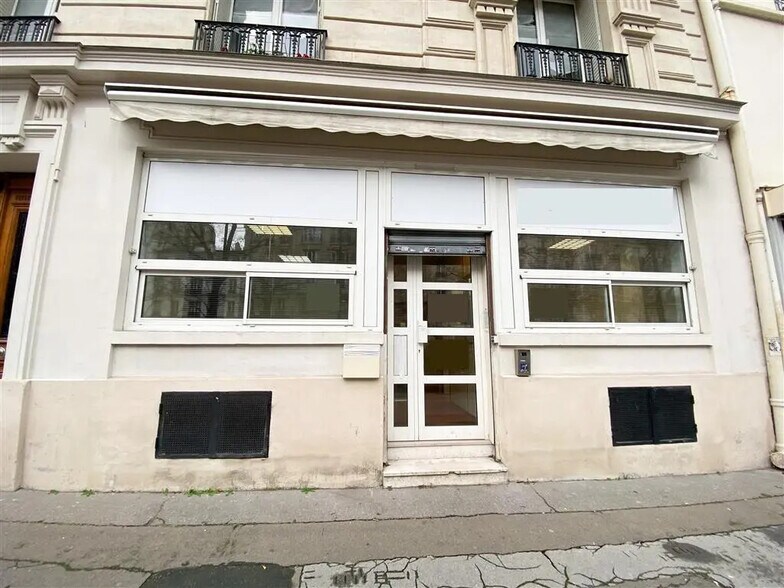 Local commercial dans Paris à louer - Photo de l’immeuble – Image 1 sur 9
