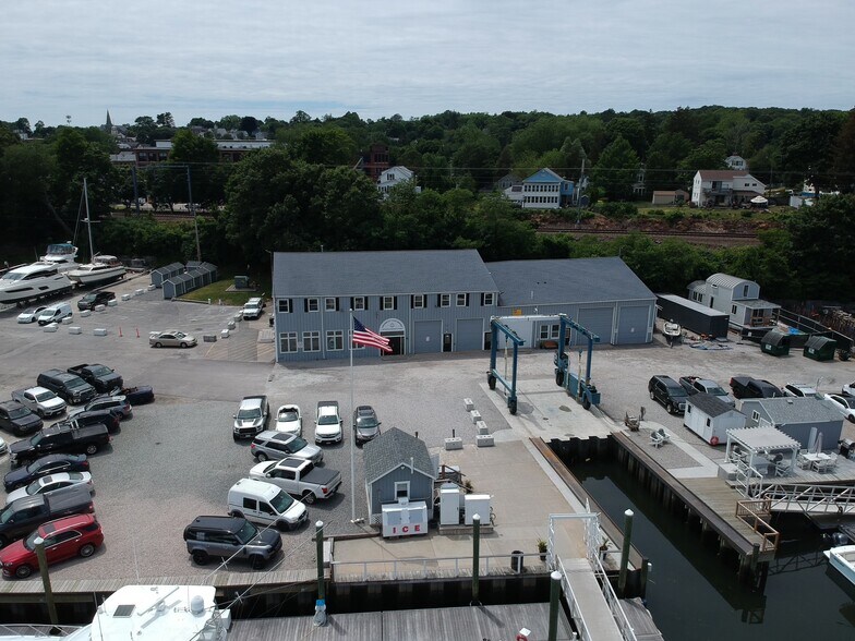 3 Division St, East Greenwich, RI à louer - Aérien – Image 2 sur 12