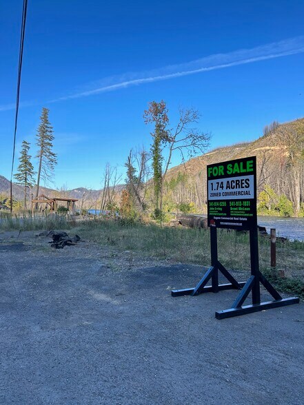50660 McKenzie Hwy, Vida, OR à vendre - Photo de l’immeuble – Image 1 sur 7