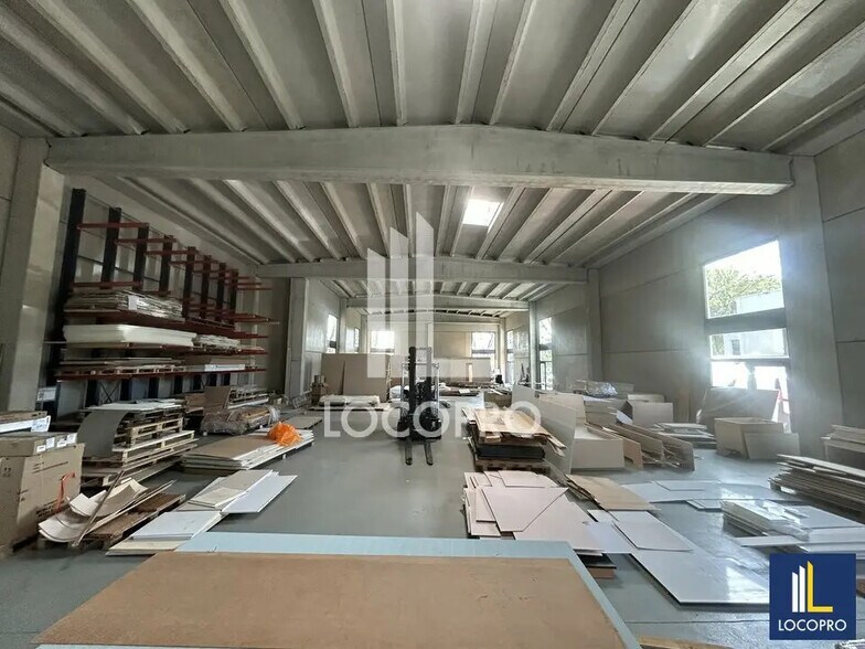 Local d’activités dans Mougins à louer - Photo intérieure – Image 3 sur 5