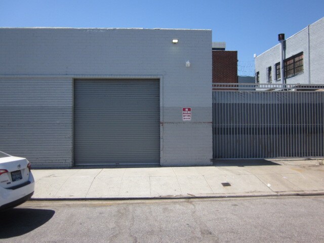 11165 Tennessee Ave, Los Angeles, CA à vendre - Photo de l’immeuble – Image 3 sur 19