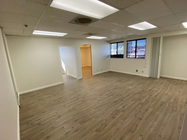 1350 Dell Ave, Campbell, CA à louer - Photo de l’immeuble – Image 2 sur 27