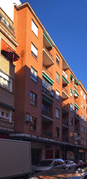 Calle Angel Alcázar, 7, Talavera de la Reina, Toledo à louer - Photo de l’immeuble – Image 2 sur 2