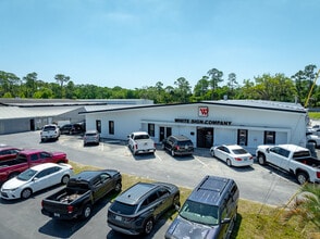 907 S Charles Richard Beall Blvd, Debary, FL à louer Photo de l’immeuble– Image 2 sur 3
