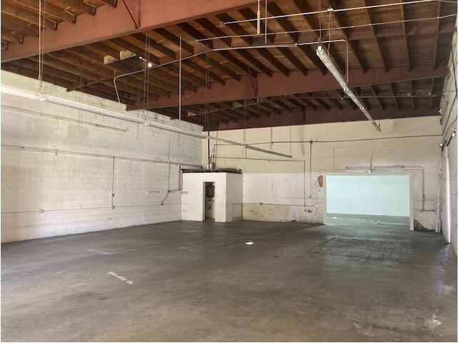 925 S Vancouver Ave, East Los Angeles, CA à louer - Photo de l’immeuble – Image 3 sur 14