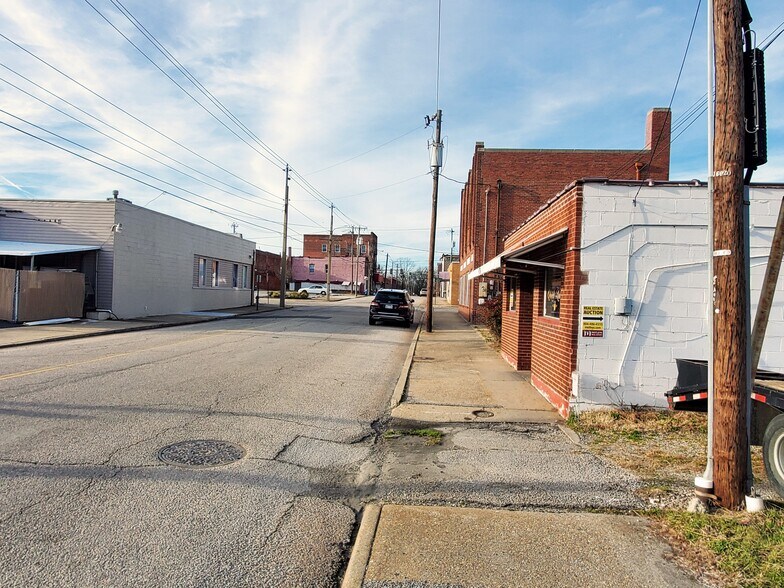 113 Hopewell St, Hopewell, VA à louer - Photo de l’immeuble – Image 3 sur 14