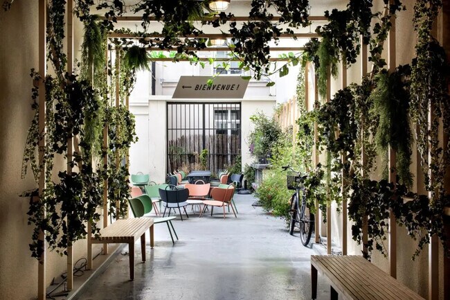 Plus de détails pour 75 Rue D'Amsterdam, Paris - Coworking à louer