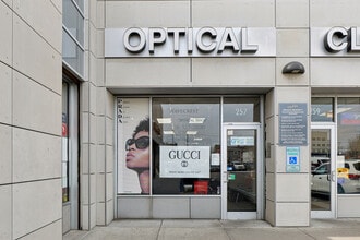 229-265 Beach 20Th St, Far Rockaway, NY à louer Photo intérieure– Image 1 sur 9