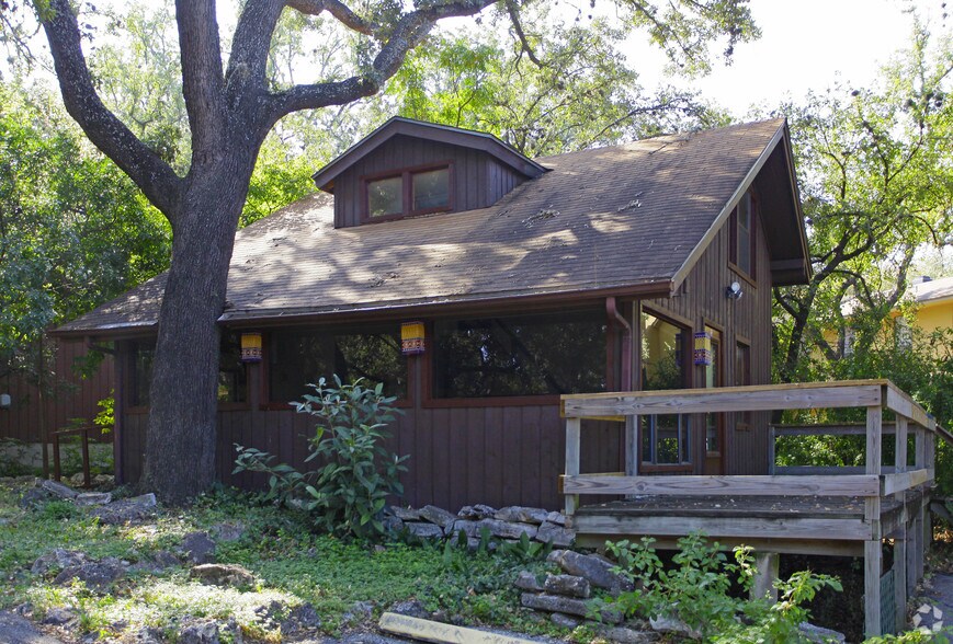8607 Wurzbach Rd, San Antonio, TX à vendre - Photo principale – Image 1 sur 2