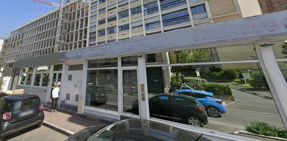 Local d’activités dans Suresnes à louer - Photo de l’immeuble – Image 2 sur 4