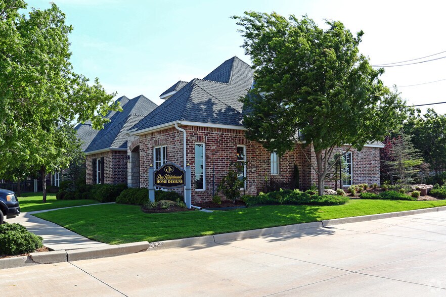1701 W 33rd St, Edmond, OK à vendre - Photo de l’immeuble – Image 2 sur 12