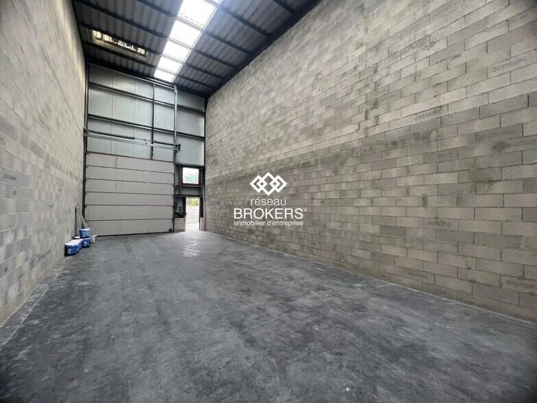 Industriel/Logistique dans Saint-Germain-lès-Arpajon à louer - Photo de l’immeuble – Image 3 sur 4