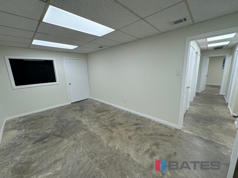 830 Dalworth Dr, Mesquite, TX à vendre - Photo de l’immeuble – Image 3 sur 10
