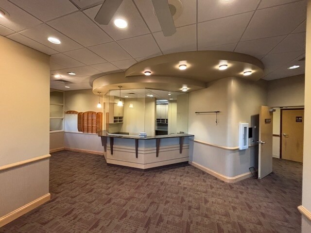 7240 S US 231, Huntingburg, IN à louer - Photo de l’immeuble – Image 2 sur 13