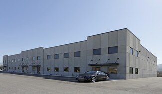 Plus de détails pour 120 N Redwood Rd, North Salt Lake, UT - Local d'activités à louer