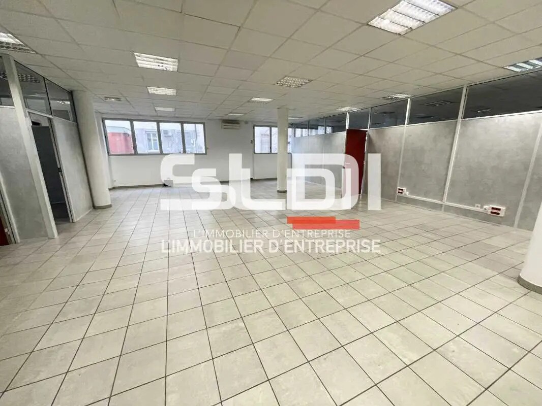 Bureau dans OULLINS-PIERRE-BÉNITE à louer Photo de l’immeuble– Image 1 sur 9