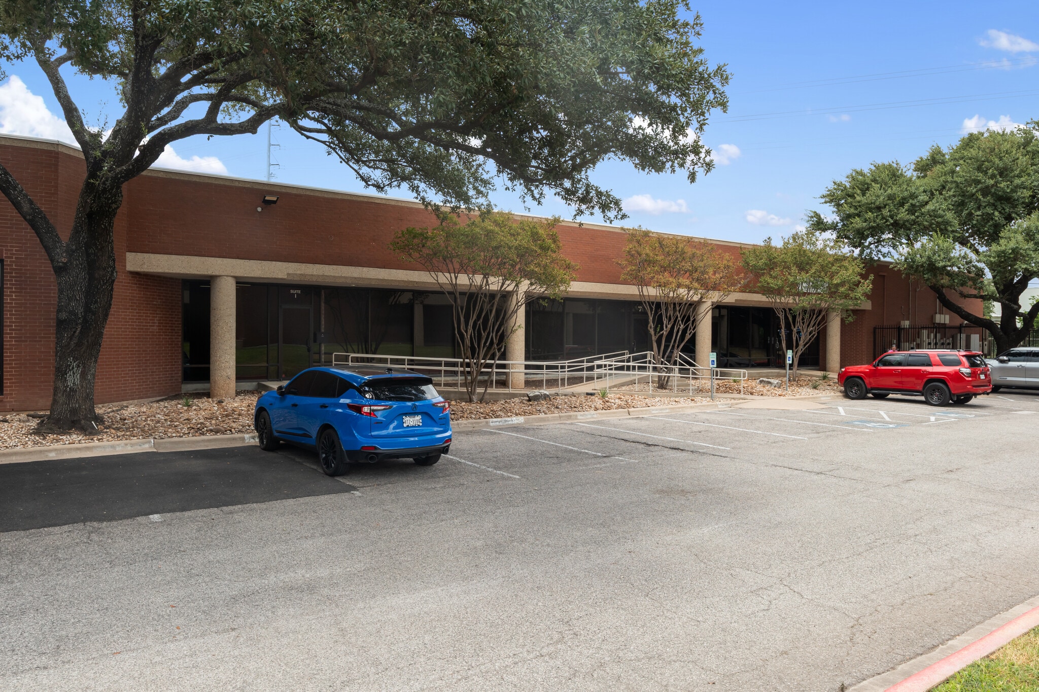 4150 Freidrich Ln, Austin, TX à louer Photo de l’immeuble– Image 1 sur 10