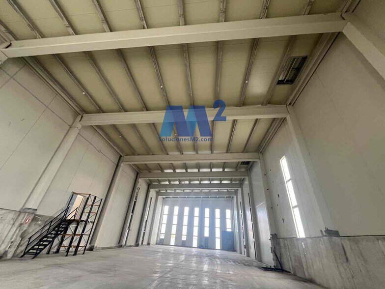 Industriel/Logistique dans Colmenar Viejo, Madrid à vendre - Photo de l’immeuble – Image 3 sur 6